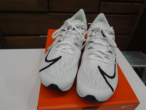 モノ市場 東海店　NIKE　ナイキ　メンズ　ランニングシューズ　27.5cm　白　＃130