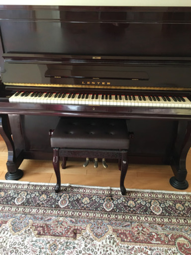 アップライトピアノ　LESTER NO.500