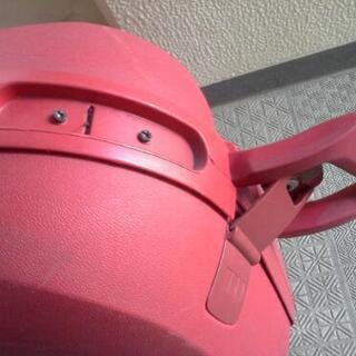 サムソナイト赤トランクの画像