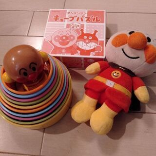 アンパンマンのおもちゃセット★ぬいぐるみ、コップタワー、パズル