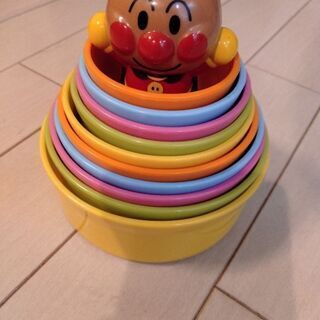 アンパンマンのおもちゃセット★ぬいぐるみ、コップタワー、パズルの画像