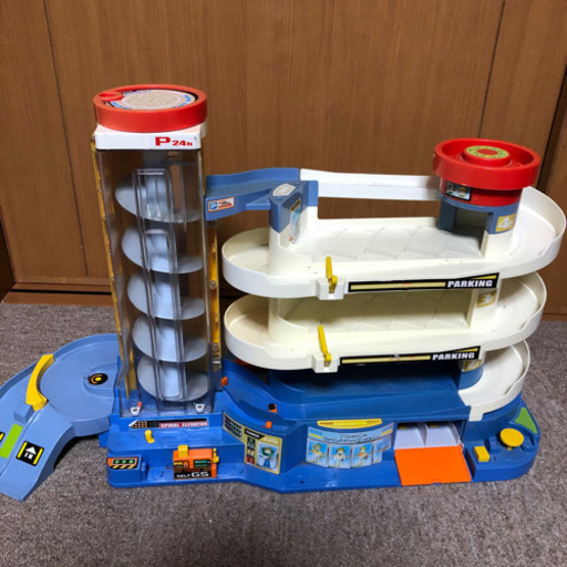 トミカビルディング