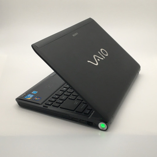 新品SSD搭載 Corei3の13型ノートパソコン Windows10