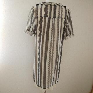 axes femme チュニックワンピース　レース柄の画像
