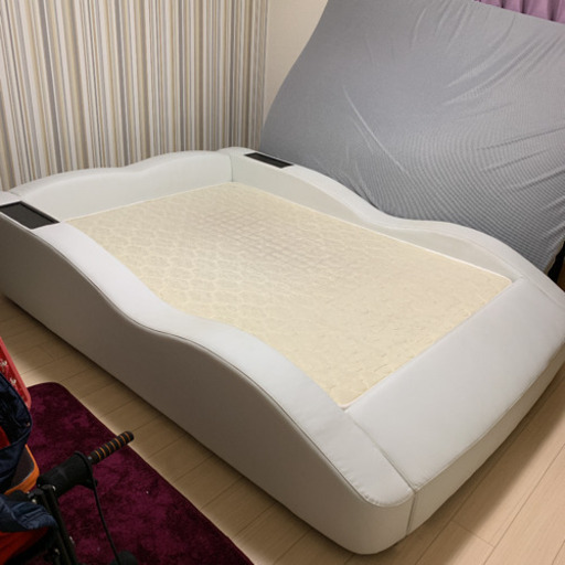 ダブルサイズベット　マットレス付き