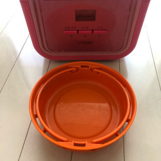 炊飯器 ¥3,000 〈TIGER〉