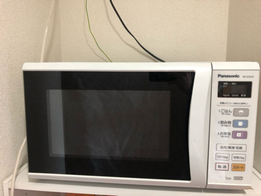 電子レンジ ¥3,000 〈Panasonic〉