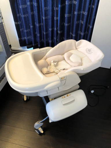 コンビ　電動ハイローチェア  ロアンジュ