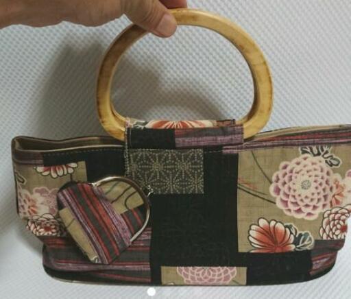 レトロ  バック   がま口小銭入れ付き