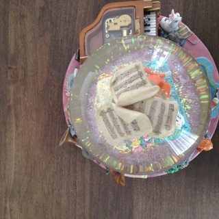 ディズニー　スノードーム　オルゴール付　おしゃれキャットの画像