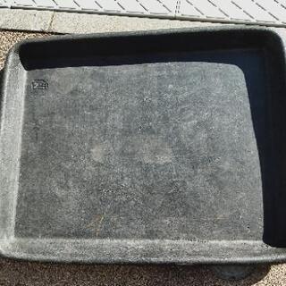 トランクルーム用のトレイ