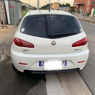 奇麗な本革　アルファロメオ アルファロメオ　１４７ スポルティーバ　２．０　ツインスパークの画像