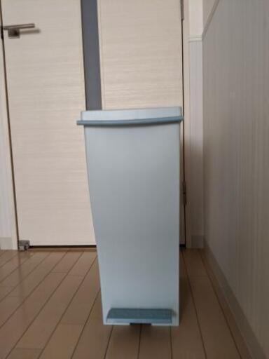 ゴミ箱 33L ライトブルー キャスター付き