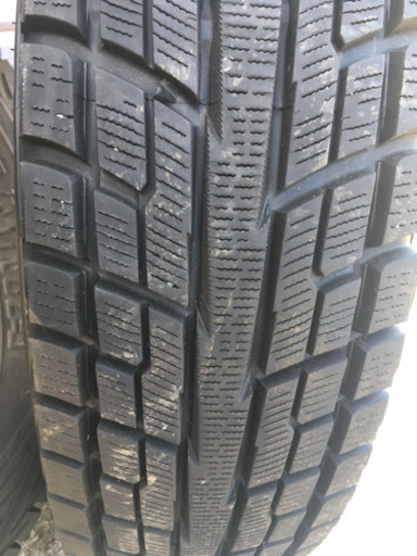 スタッドレスタイヤ 175/80R16
