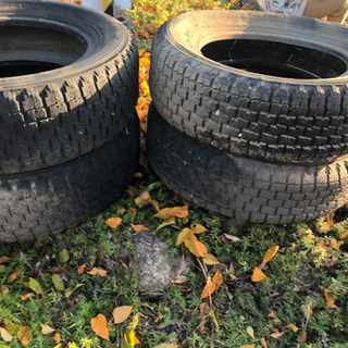 スタッドレスタイヤ