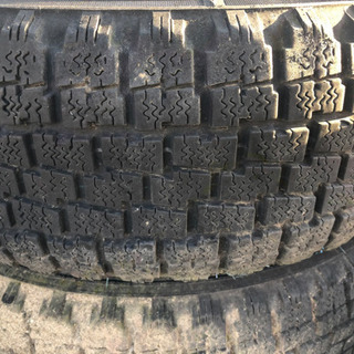 スタッドレスタイヤの画像