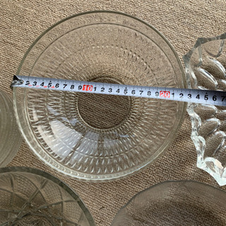 ガラスの器の画像