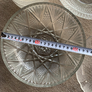 ガラスの器の画像