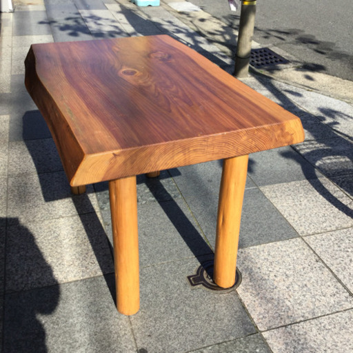 木製ダイニングテーブル