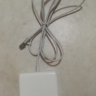Macbook Pro 電源アダプタ 60W MagSafe