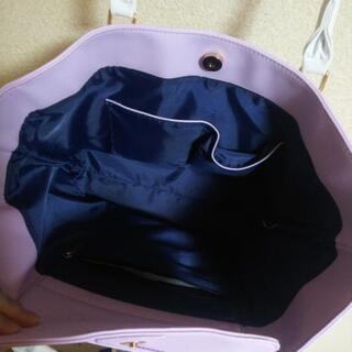 美品A4トート／パステルパープルの画像