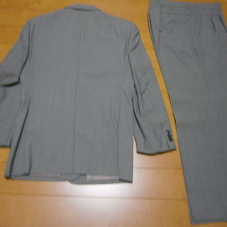 《引渡完了》メンズ　スーツ－１０（ＡＢ４－春夏用）の画像