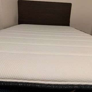 譲ります！セミダブルベッド【使用期間2年】の画像