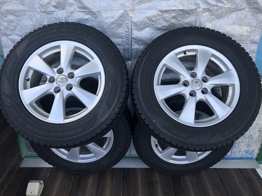 スタッドレスタイヤ　ダンロップ　ＧＲＡＮＤＴＲＥＫ　ＳＪ７　235/65Ｒ/17　トヨタ純正17インチアルミ　17×7Ｊ+50　ＰＣＤ114.3