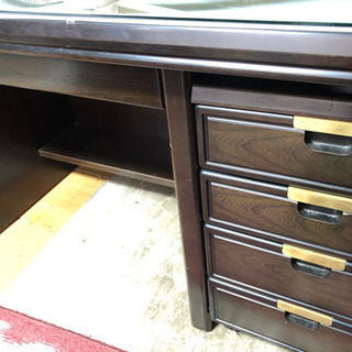 テーブル　机　家庭　事務所の画像