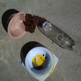 まとめて終了しました。(3)子猫　水飲み　エサ器　新品同様の画像