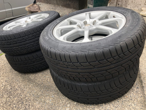 MPV 23Tに適合の冬タイヤ付きホイール　4本