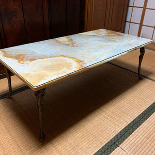 大理石テーブル