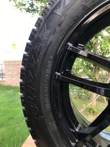 ヴェゼル ブリザックVRX2+ホイール中古4本セット 215/55/R17