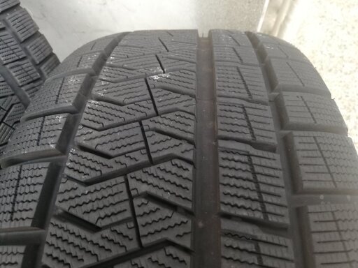 PIRELLI ICE ASIMMETRICO PLUS（225/45R17） ４本セット