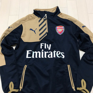 【値下げ】サッカーイングランド プレミアクラブ アーセナル　トレーニングシャツの画像