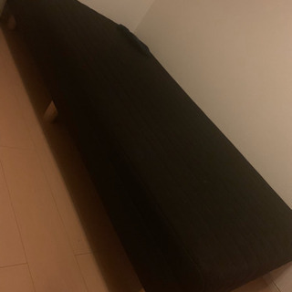 ベッド 美品 シングル ブラック 脚付