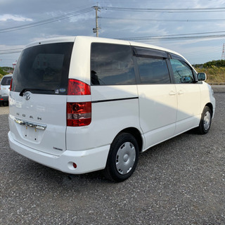 審査なし自社ローンあります。4万キロのノア　車検2年付き　平成15年式　左側電動スライドドア　8人乗りの画像