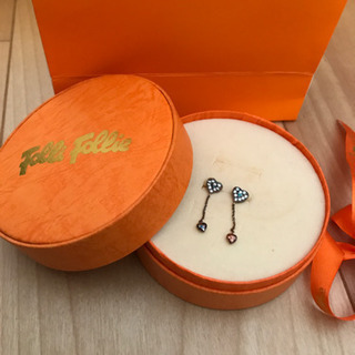 フォリフォリ ピアス