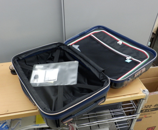 キャリーバッグ 1～2泊用 32L ネイビー ティーアンドエス スーツケース 札幌市西区西野