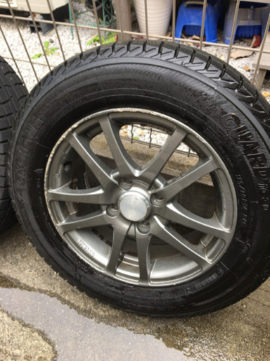 スタッドレスタイヤYOKOHAMA