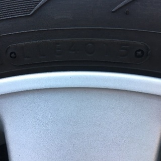 スタッドレスタイヤ、ホイール付、非金属チェーンも付けます。の画像