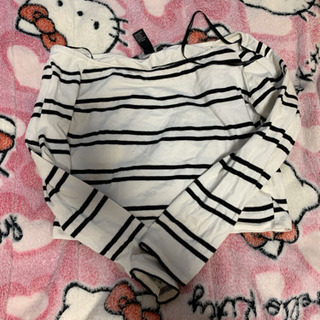 FOREVER21トップスの画像