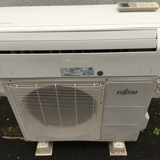 取り付け込み！10畳から12畳用エアコン！