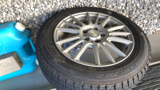 スタッドレスタイヤ