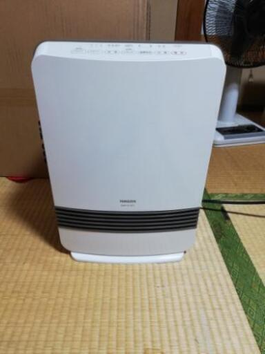 2015年製造 加湿機能付きセラミックヒータ