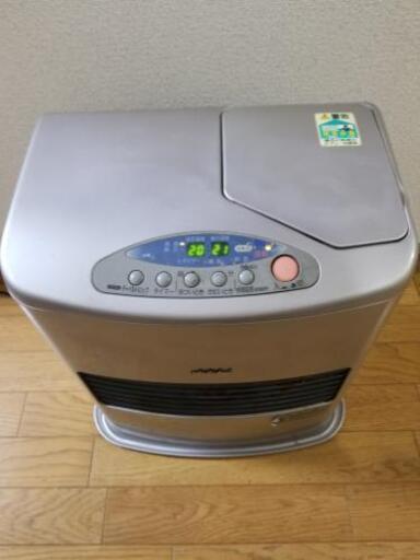 トヨトミ  石油ファンヒーター