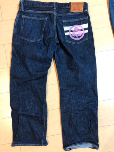 モモタロウジーンズ