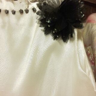 新品同様✨　コサージュ付き　シンプルでドレッシーなノースリーブドレス　150㎝　値下げ💴⤵️（値下げ済み）の画像