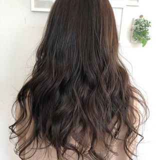 ヘアーカラー 無料！！