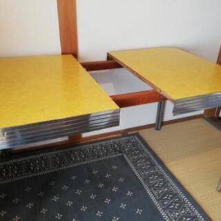 アメリカンダイナー　50's　USA テーブル　引き取りに来てくれる人は値引ありの画像